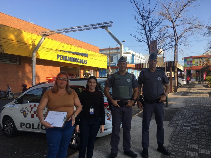 Secretaria de Assistência Social e Polícia Militar realizam ação em Garça para auxiliar pessoas em situação de rua