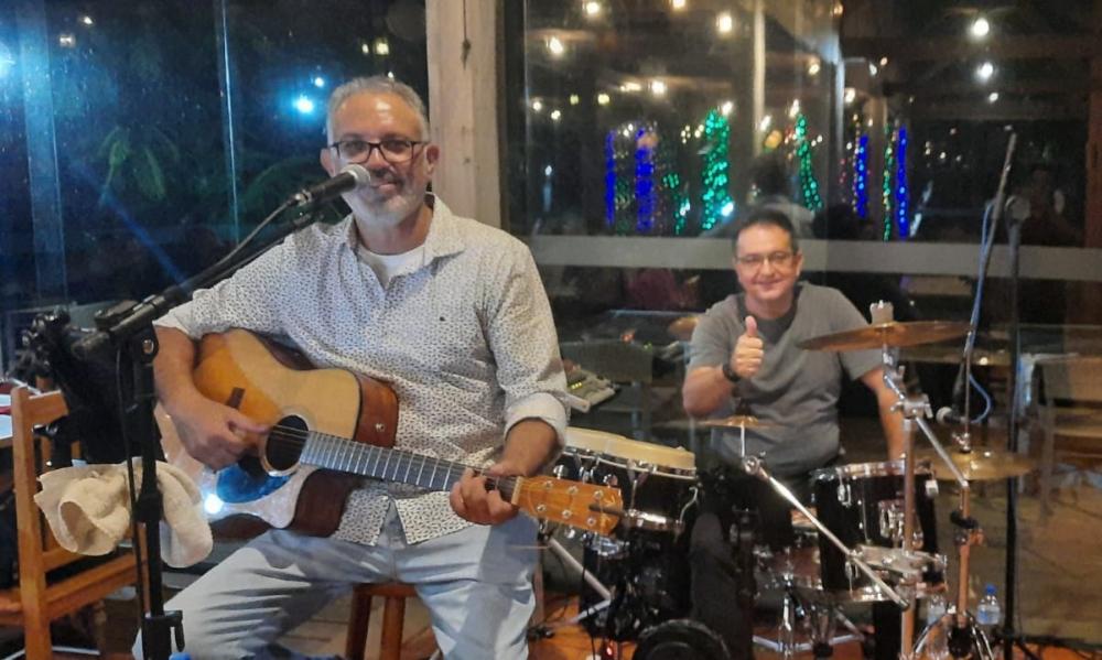 Renato e Alexandre formam o Alquimia Acústico