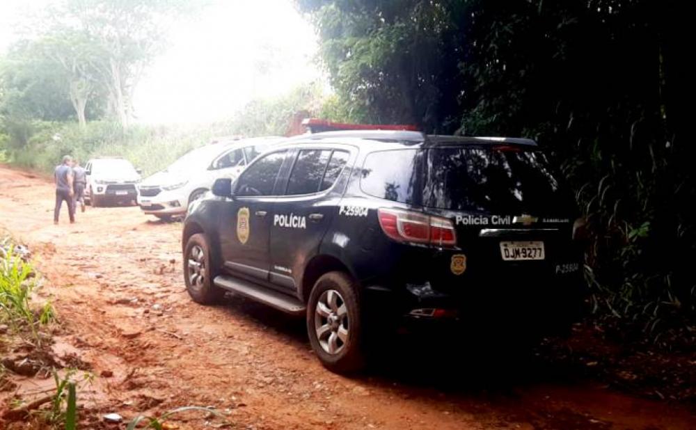 Morre idosa que passou madrugada em abacateiro para se esconder de ladrões que mataram seu irmão em assalto