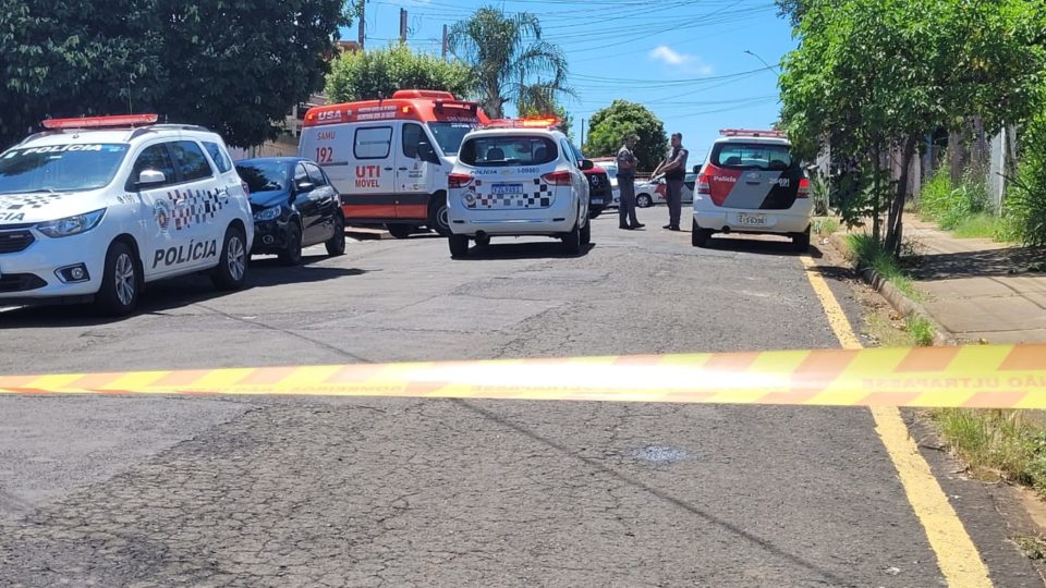 Após romper tornozeleira eletrônica, homem confronta a Polícia e morre baleado em Marília
