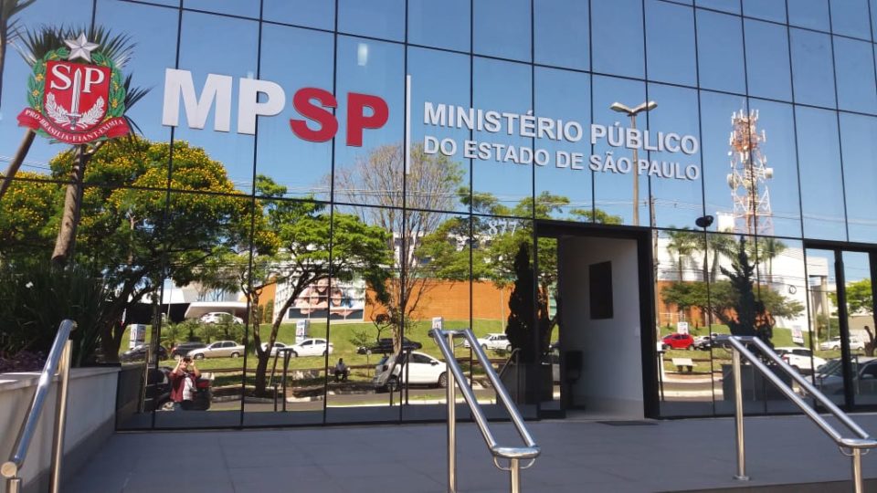ONG critica acordo proposto a idoso que jogou álcool nos olhos de cachorros