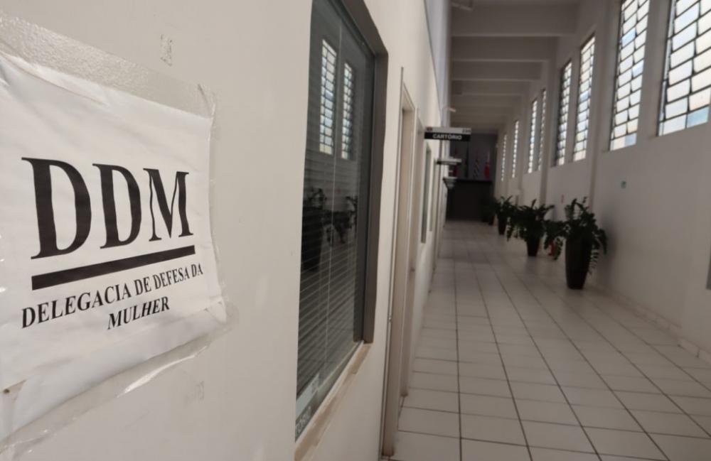 Homem é acusado de criar falsas imagens pornográficas com rostos de mulheres em Marília