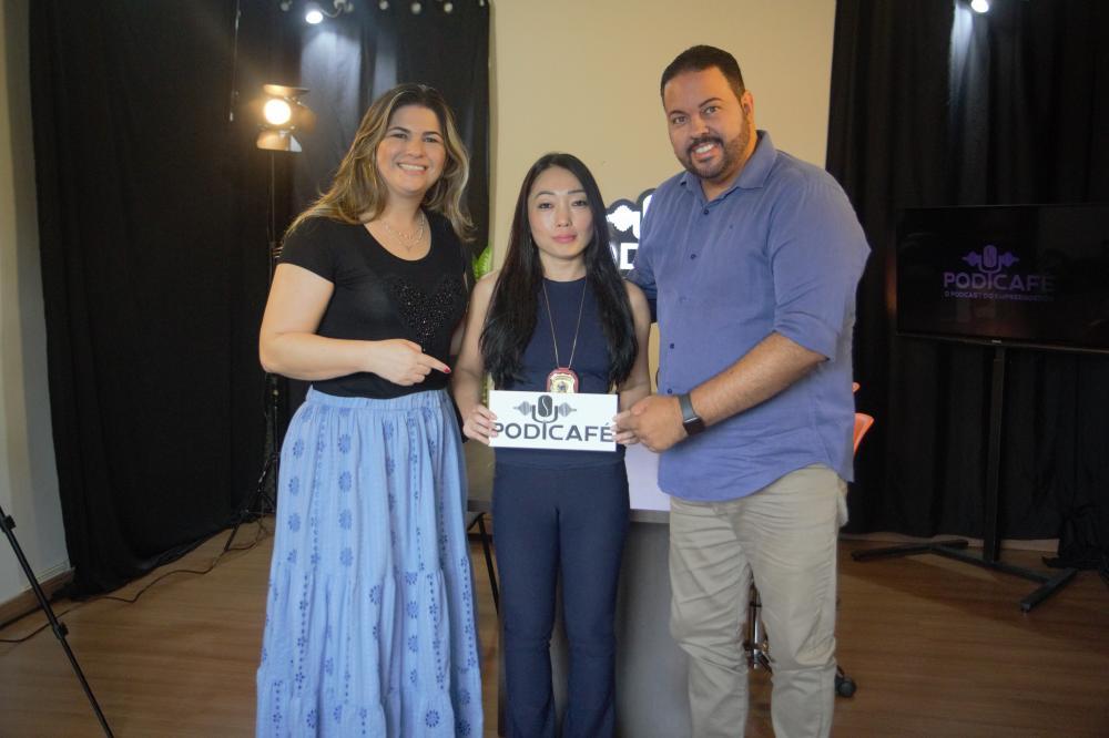Delegada Renata Ono é a entrevistada desta segunda no Podicafé