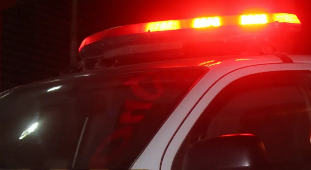 Acidente na SP-294 deixa homem em estado grave; vítima atravessava a rodovia