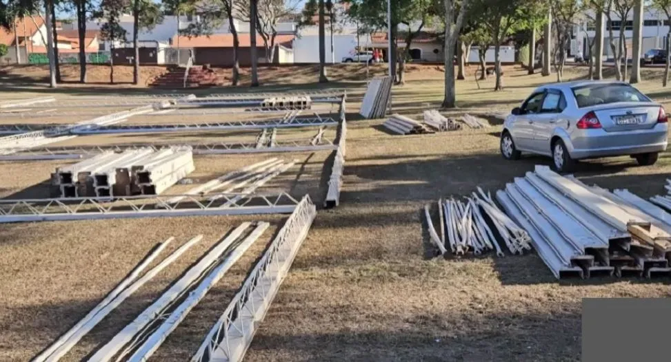 Cerejeiras Festival 2024: estrutura começa a chegar no espaço da Concha Acústica