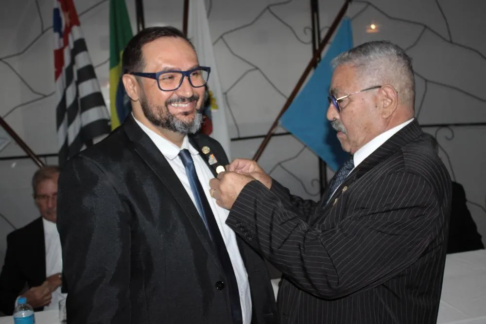 Festiva empossa nova diretoria e celebra os 83 anos do Rotary Club de Garça