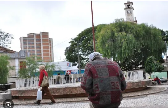 Frio e chuva marcam início de julho em Garça