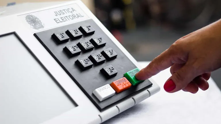Eleições municipais: restrições entram em vigor