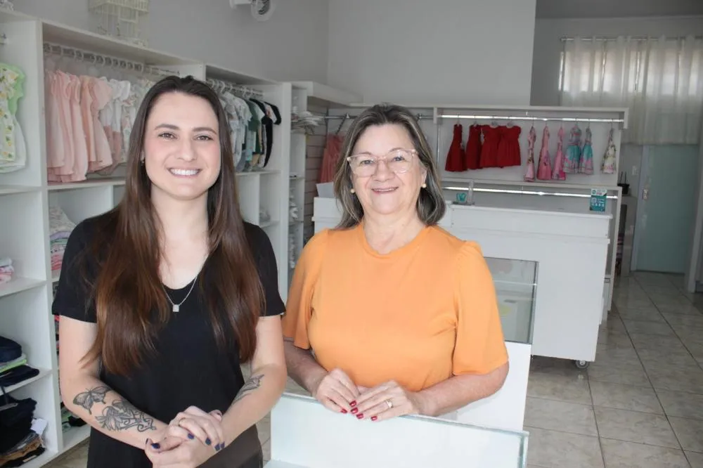 Gabi e a mãe Sylvia comandam a loja 