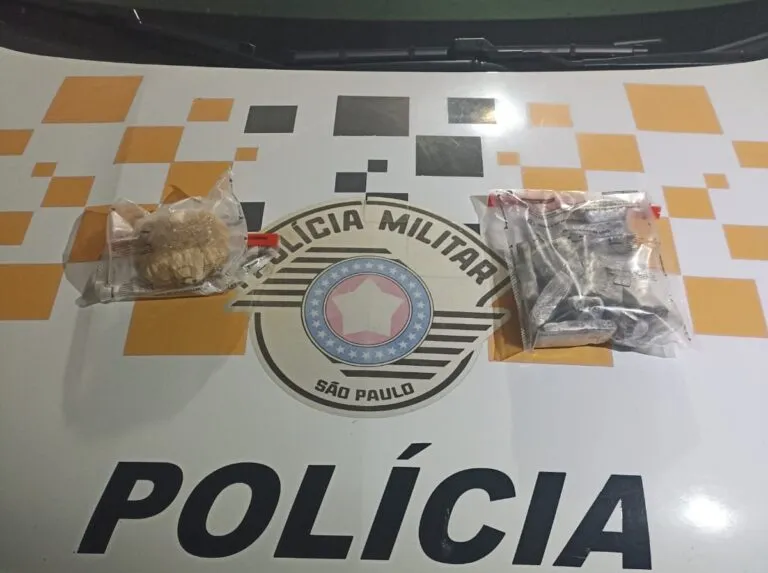 Criminosos são presos após perseguição e colisão com viatura da polícia