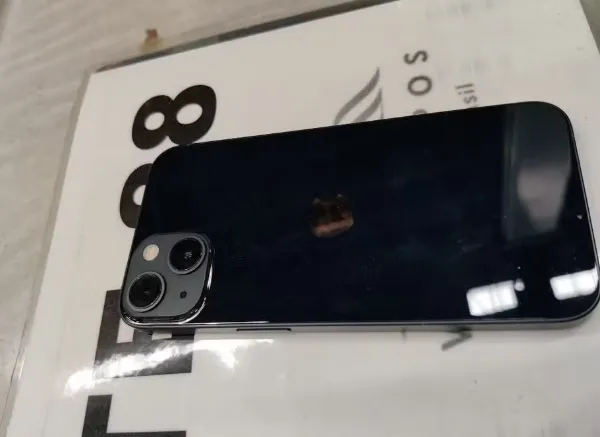 iPhone que está disponível para venda no Leilão da Receita Federal, com lances a partir de R$ 900 — Foto: Divulgação/Receita Federal