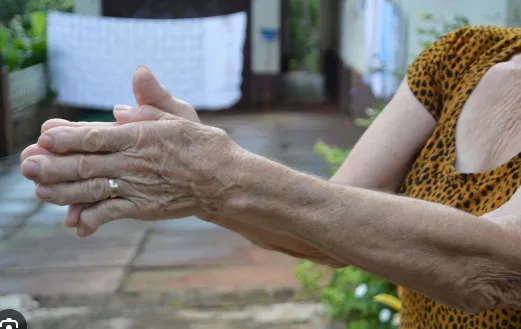 Vítima foi agredida pelos acusados (imagem ilustrativa)