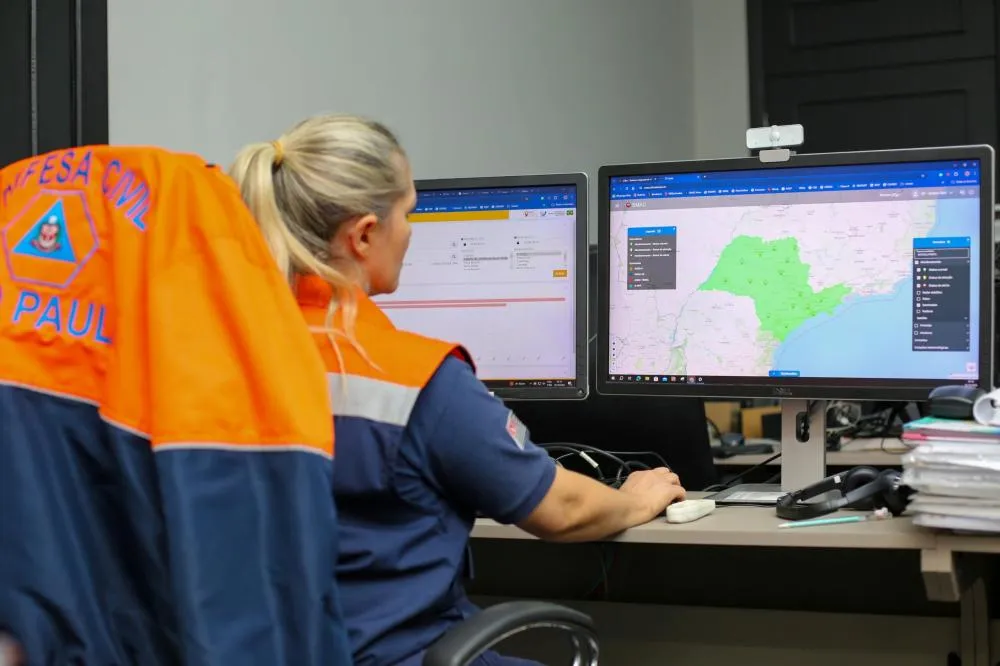 Durante quinta (26), a previsão é de pancadas de chuva fortes, seguidas por raios e rajadas de vento em todo o território paulista. Foto: Divulgação/Governo de SP