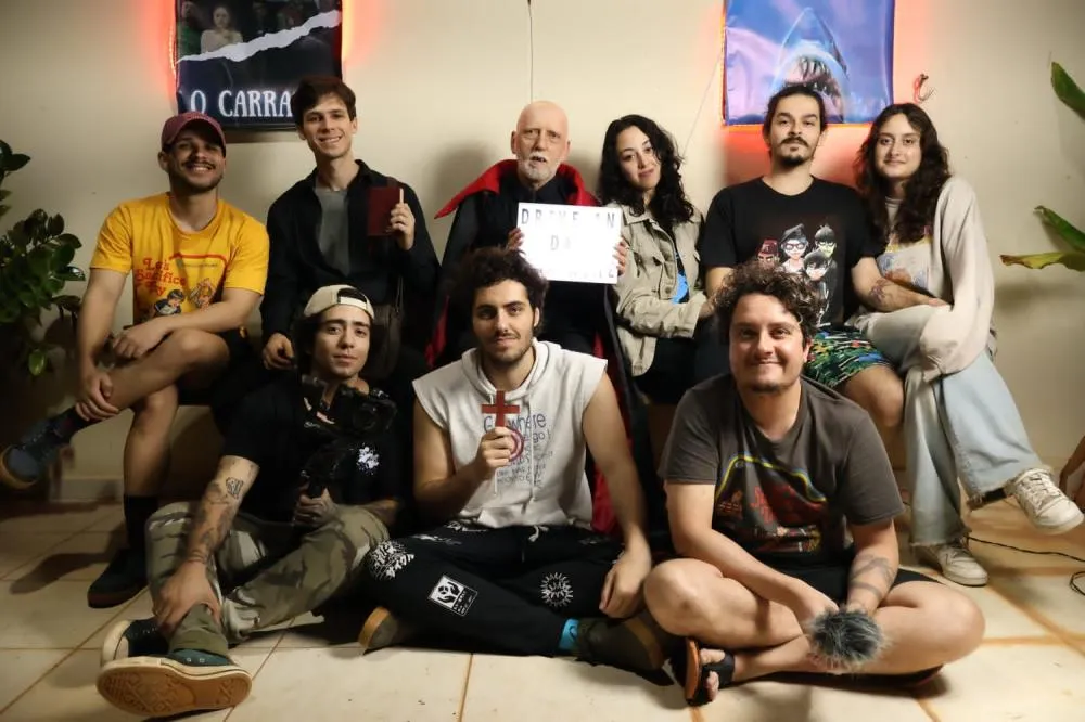 Equipe de atores e produtores do curta