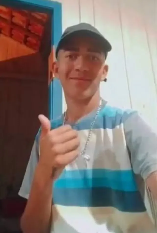 Iago foi assassinado na porta de sua casa