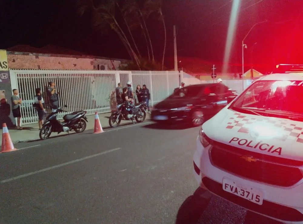 Motos abordadas durante ação policial 