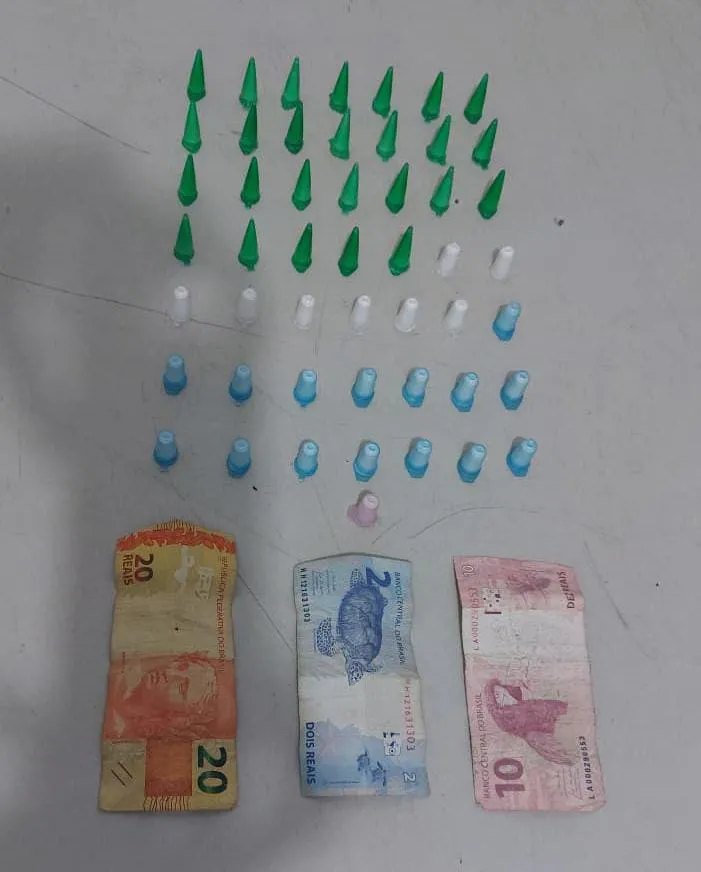 Polícia prende homem por tráfico em Garça após perseguição a pé