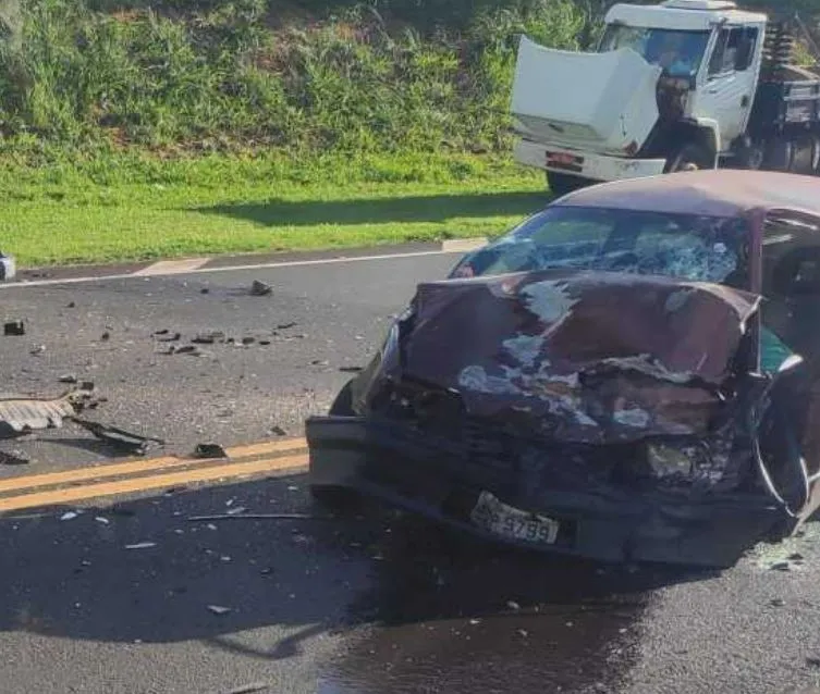 Grave acidente na SP-294 deixa uma pessoa morta