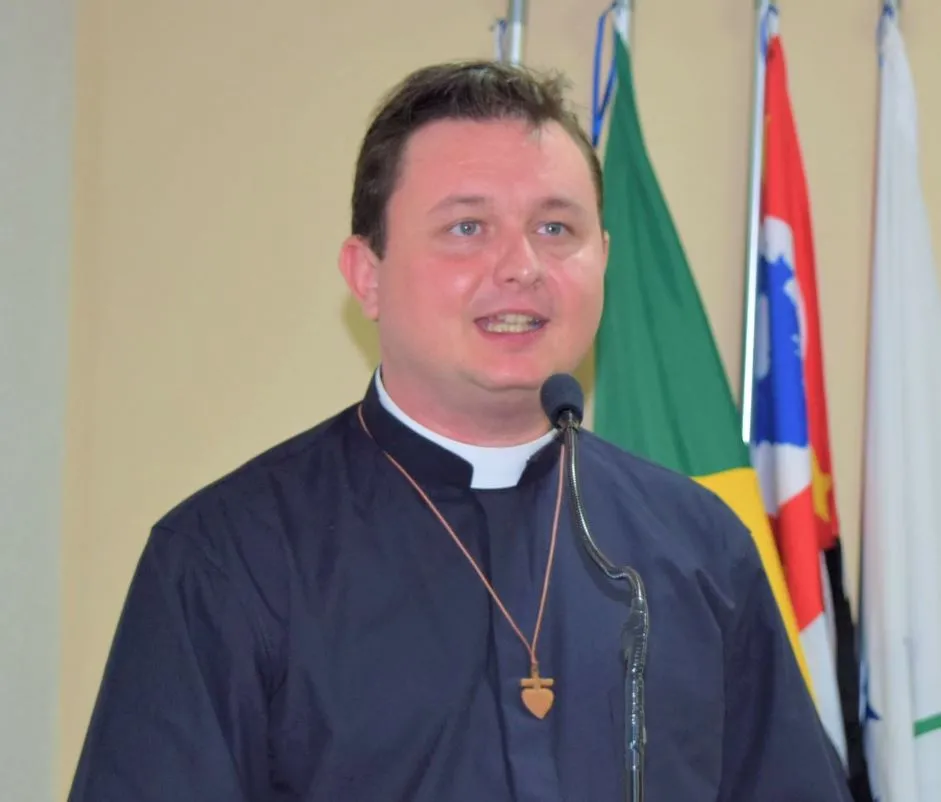 “O Rei Servo e Salvador” — por Pe. Anderson Messina Perini