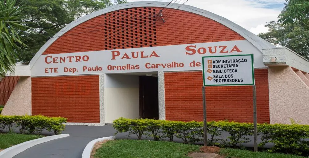 A tradicional Escola Agrícola oferece cursos em diversas áreas