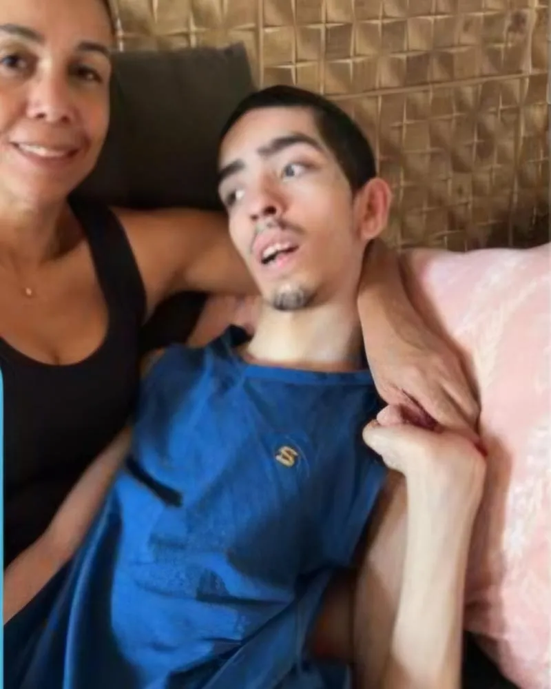 Em Garça, rotina de jovem de 23 anos comove e campanha busca apoio urgente