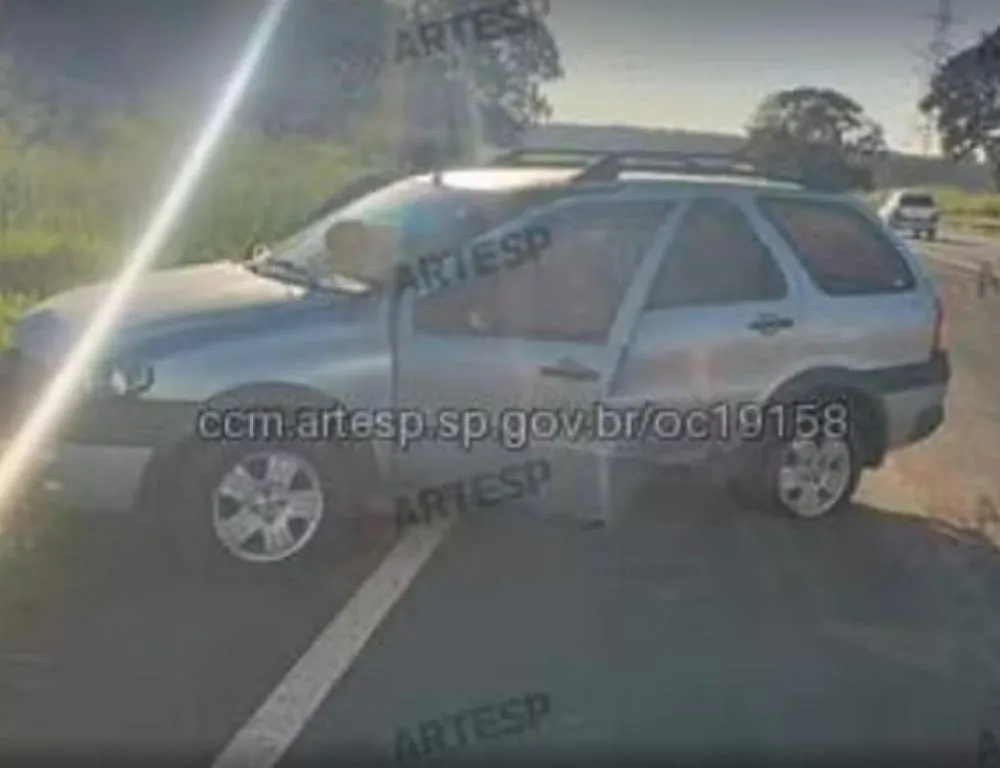 Motorista morre após passar mal ao volante e bater em defensa metálica na SP-294