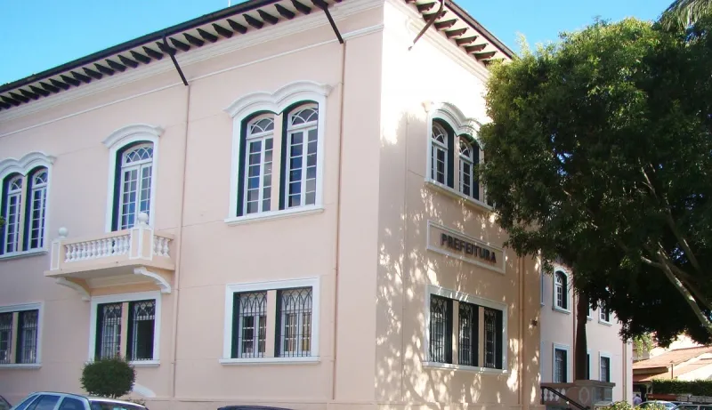 Marceneiro da Prefeitura de Garça é condenado por transformar oficina em ‘fábrica particular’