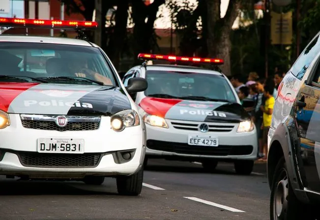 Meninos de 11 e 13 anos e adolescente de 15 são acusados de vandalizar veículos no Labienópolis