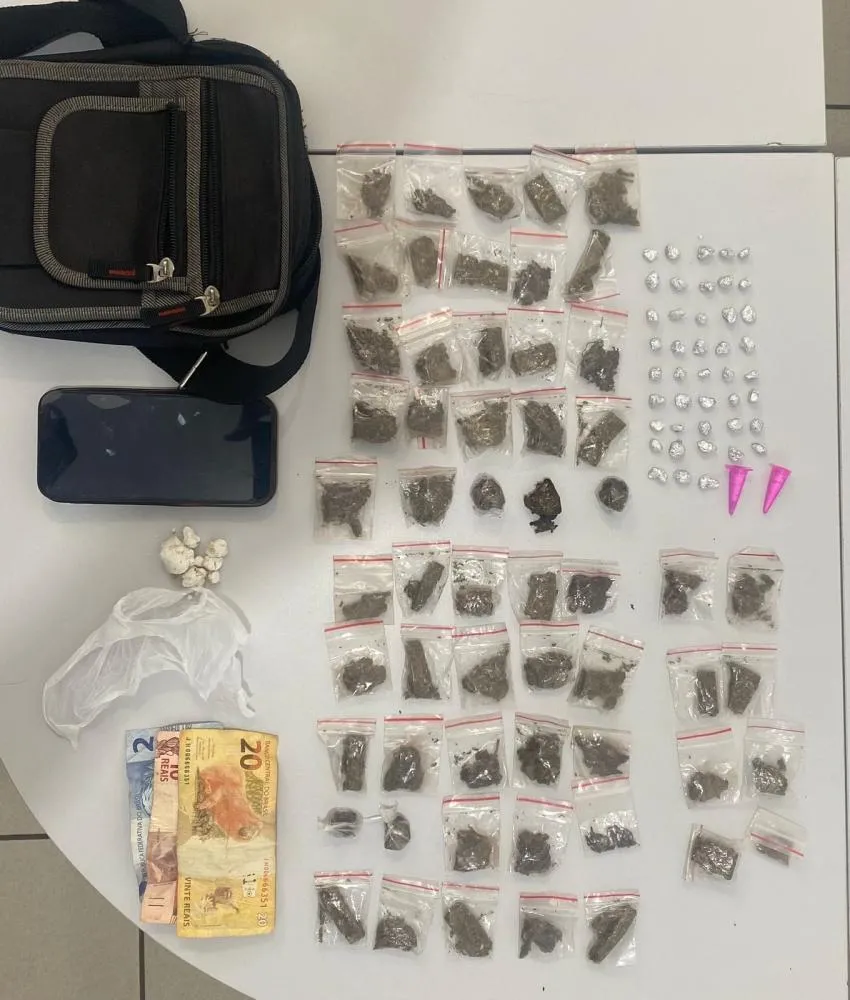 PM prende homem com mais de 100 porções de drogas em Gália após tentativa de fuga