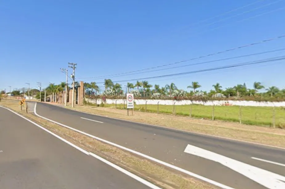 Mulher fica gravemente ferida após atropelamento na saída da Expo Garça; veículo deixou o local e foi localizado depois