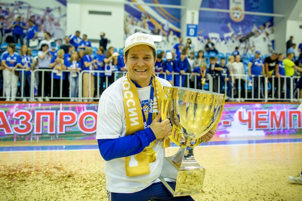Futsal: preparador físico garcense é campeão na Russia
